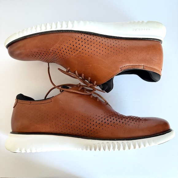 Cole Haan Men\'s 2.ZERØGRAND Laser Wingtip Oxford Shoes | Tan/Ivory Size 12M main image 5